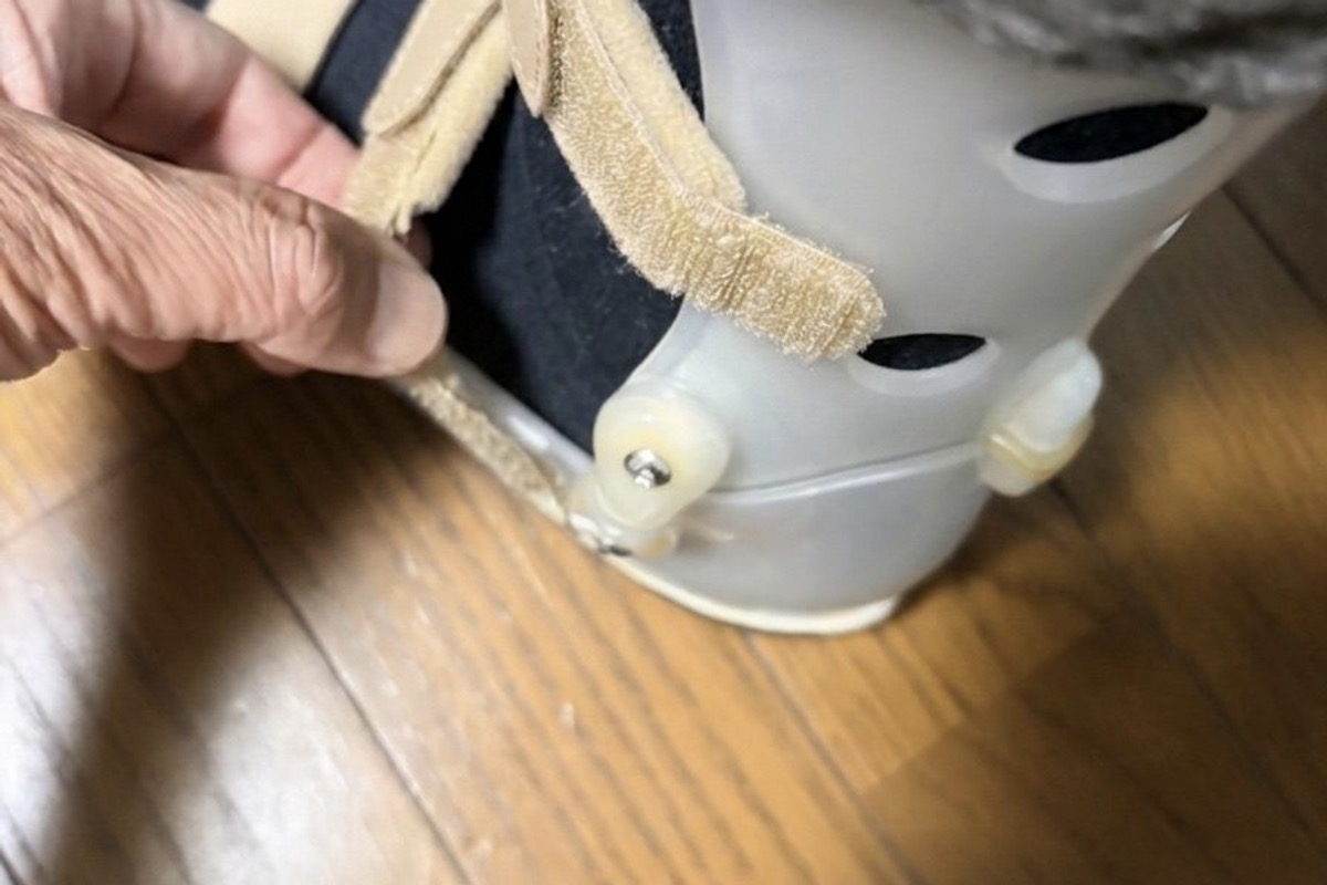 夏の装具と片麻痺 〜赤くなる足の原因は、たいていバンドにあります〜
