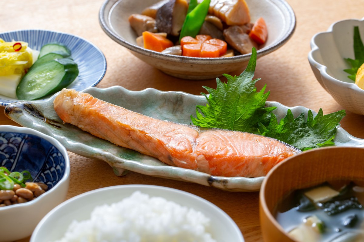 【病態別】第11回:延髄出血・梗塞 食べる喜びと見えない危険。嚥下と自律神経の障害と闘うご家族へ